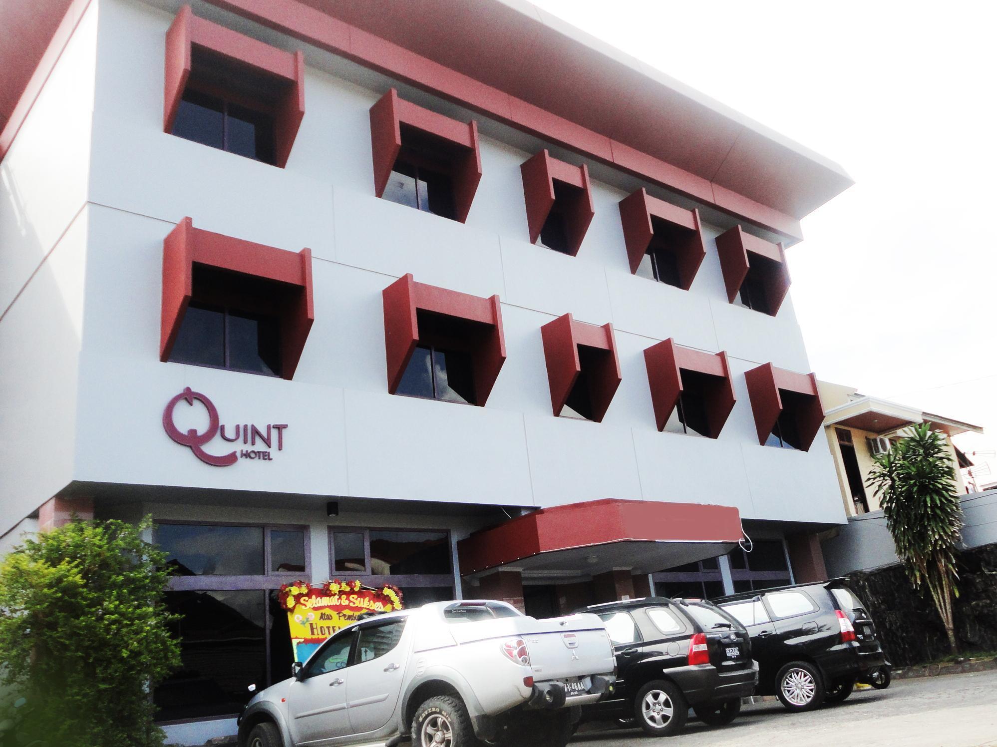 Quint Hotel Manado Esterno foto